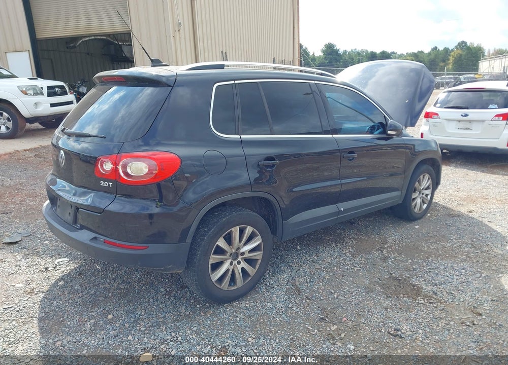 2009 VOLKSWAGEN TIGUAN SE VIN: WVGAV75N09W532194