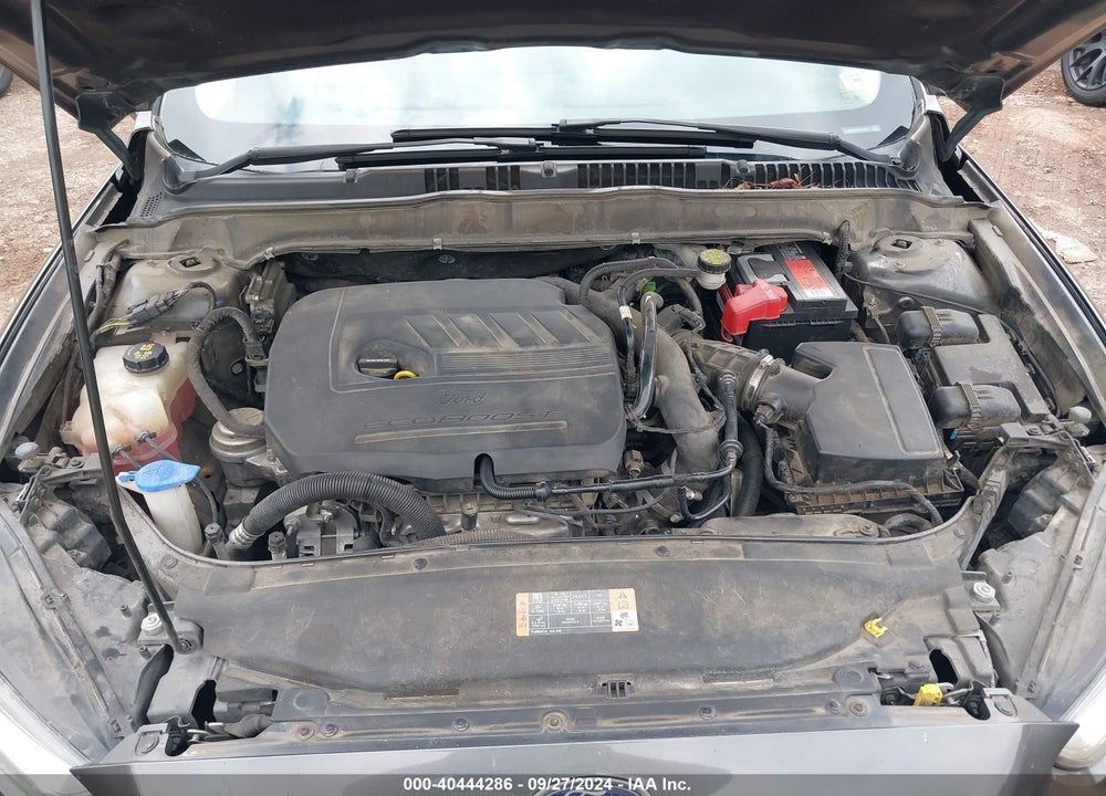 2015 FORD FUSION SE VIN: 1FA6P0HD9F5116392