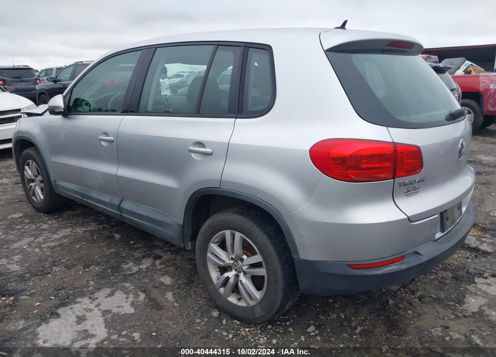 2013 VOLKSWAGEN TIGUAN VIN: WVGAV3AX9DW072493