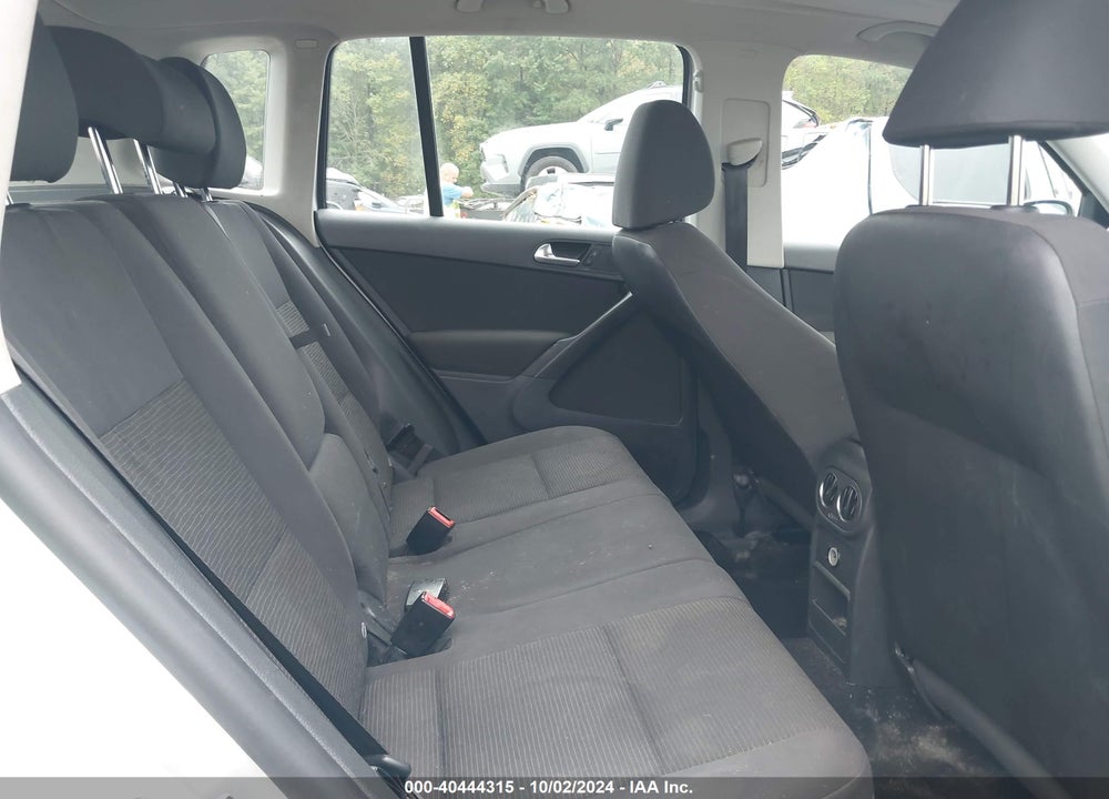 2013 VOLKSWAGEN TIGUAN VIN: WVGAV3AX9DW072493
