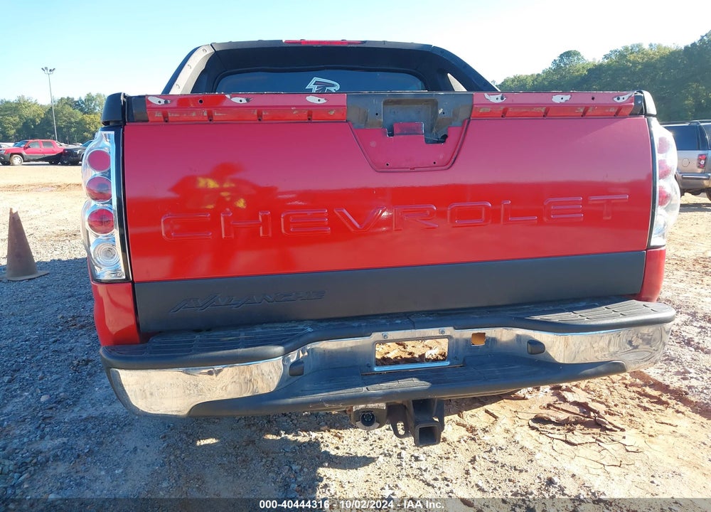 2005 CHEVROLET AVALANCHE 1500 LS VIN: 3GNEC12Z05G105338