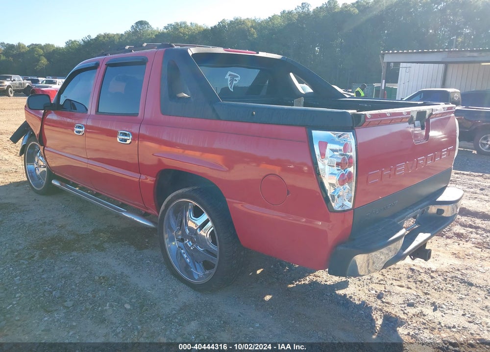 2005 CHEVROLET AVALANCHE 1500 LS VIN: 3GNEC12Z05G105338