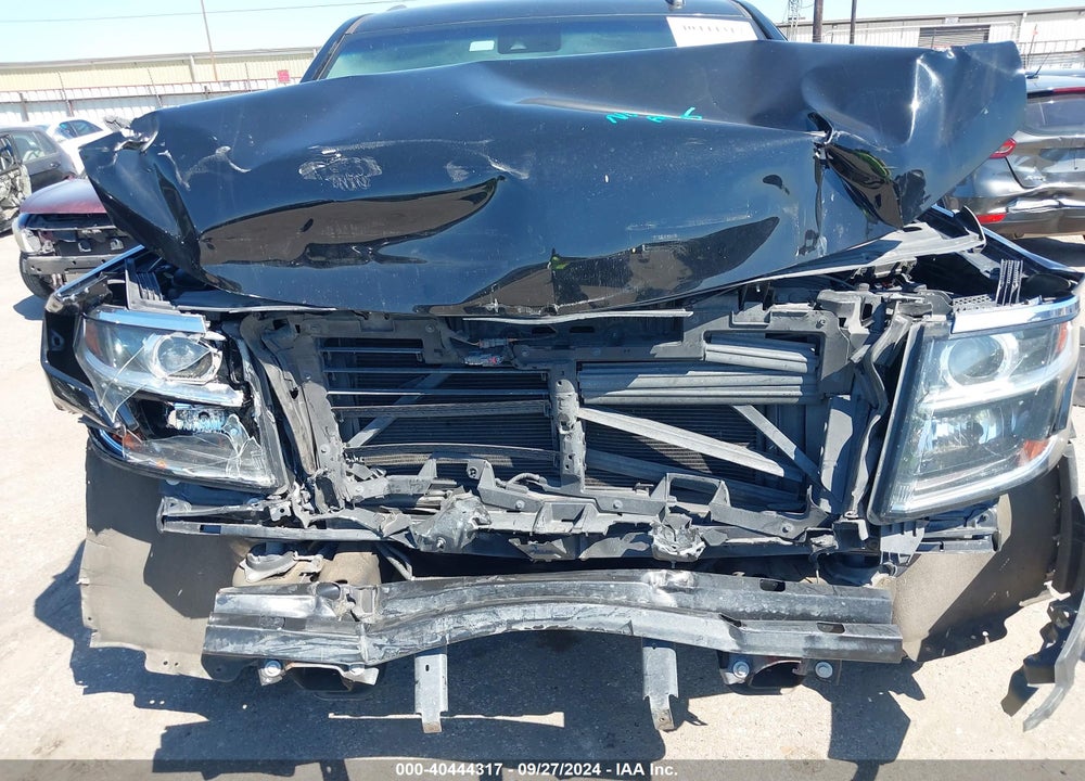 2019 CHEVROLET SUBURBAN LT VIN: 1GNSKHKC1KR335735