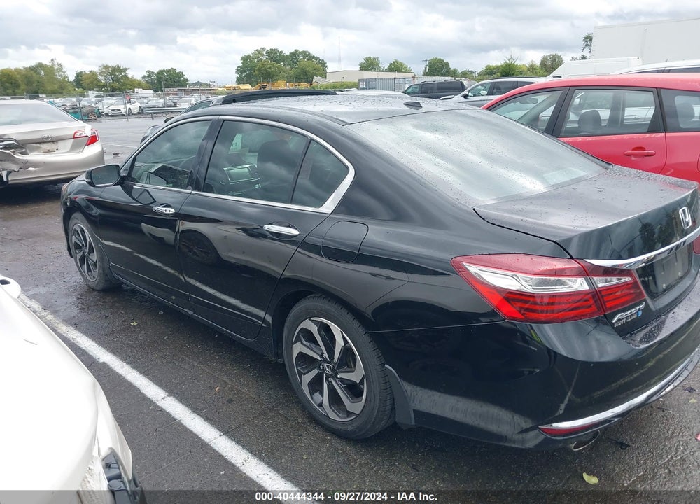 2017 HONDA ACCORD EX-L V6 VIN: 1HGCR3F82HA018363