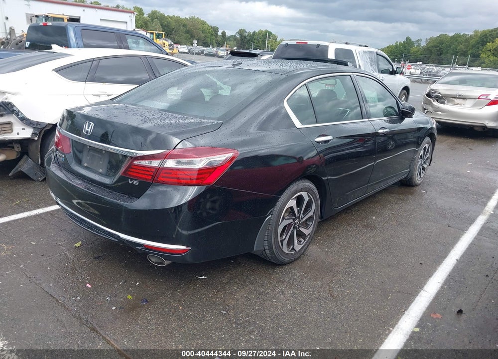 2017 HONDA ACCORD EX-L V6 VIN: 1HGCR3F82HA018363