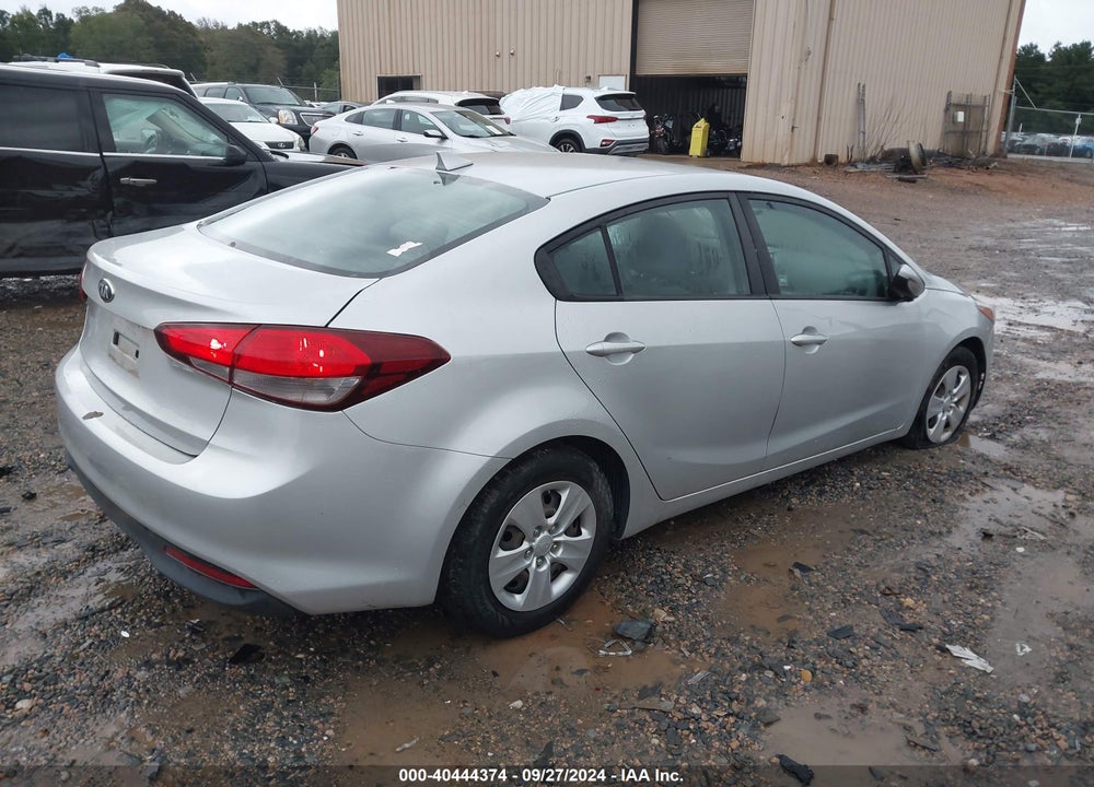 2017 KIA FORTE LX VIN: 3KPFL4A72HE032973