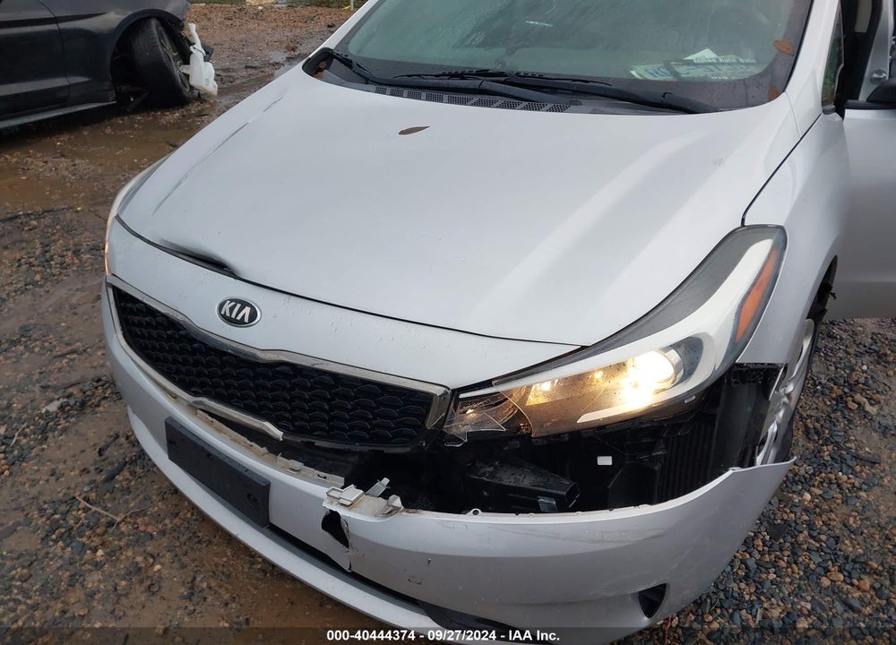 2017 KIA FORTE LX VIN: 3KPFL4A72HE032973