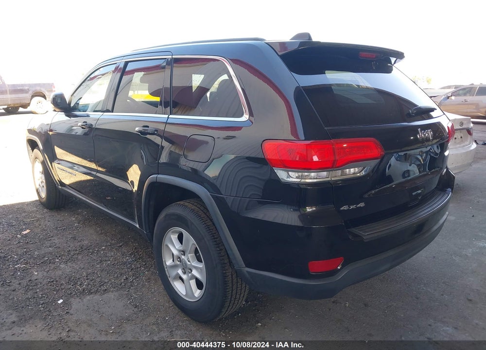 2015 JEEP GRAND CHEROKEE LAREDO VIN: 1C4RJFAG7FC853358
