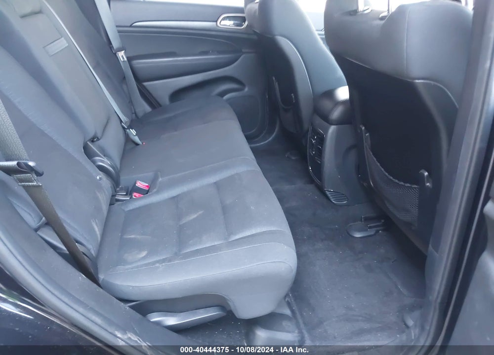 2015 JEEP GRAND CHEROKEE LAREDO VIN: 1C4RJFAG7FC853358