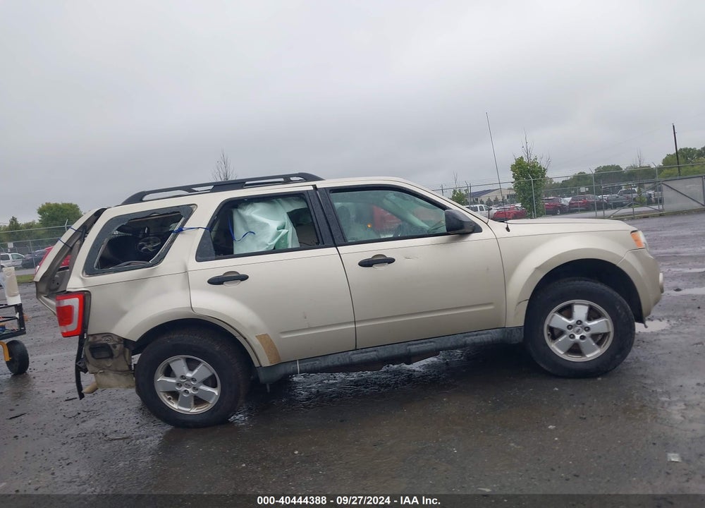 2010 FORD ESCAPE XLS VIN: 1FMCU0C78AKC67107