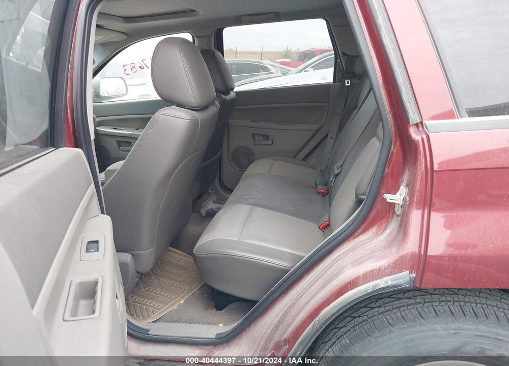 2008 JEEP GRAND CHEROKEE LAREDO VIN: 1J8HR48N18C220590