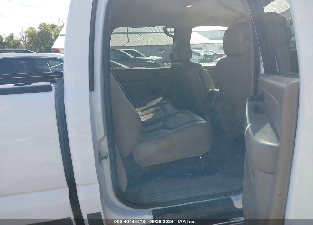 2005 CHEVROLET SILVERADO 2500HD LT VIN: 1GCHK23275F917804