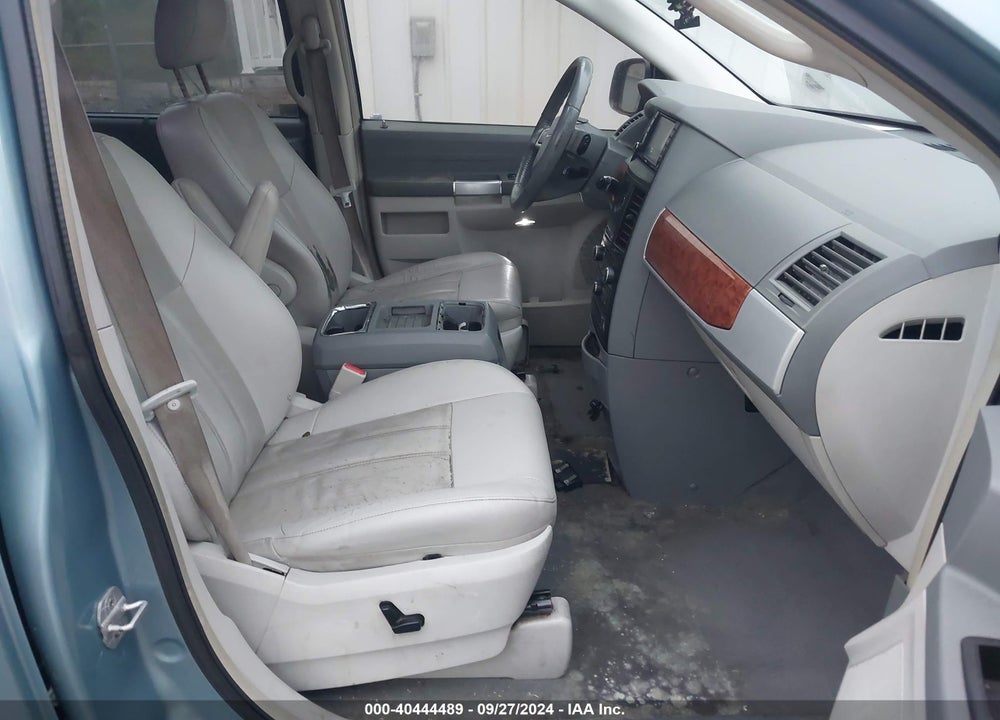2008 CHRYSLER TOWN & COUNTRY TOURING VIN: 2A8HR54PX8R680898