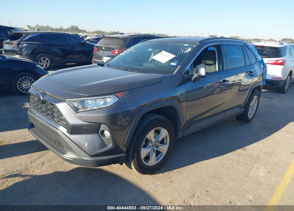 2021 TOYOTA RAV4 XLE VIN: 2T3P1RFV8MW143170