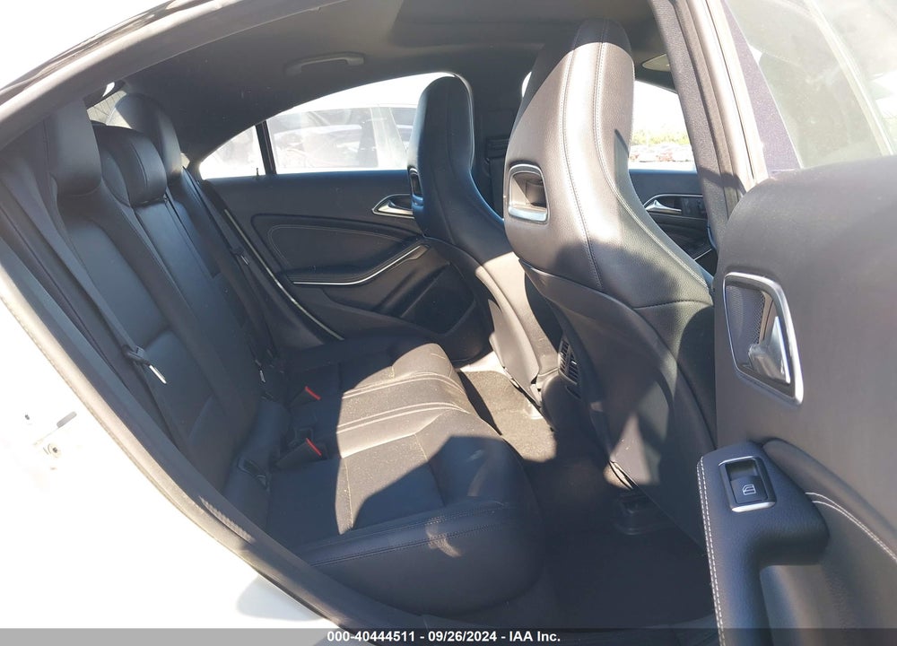 2014 MERCEDES-BENZ CLA 250 VIN: WDDSJ4EB7EN043001