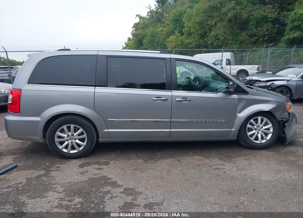 2015 CHRYSLER TOWN & COUNTRY LIMITED PLATINUM VIN: 2C4RC1GG0FR726849