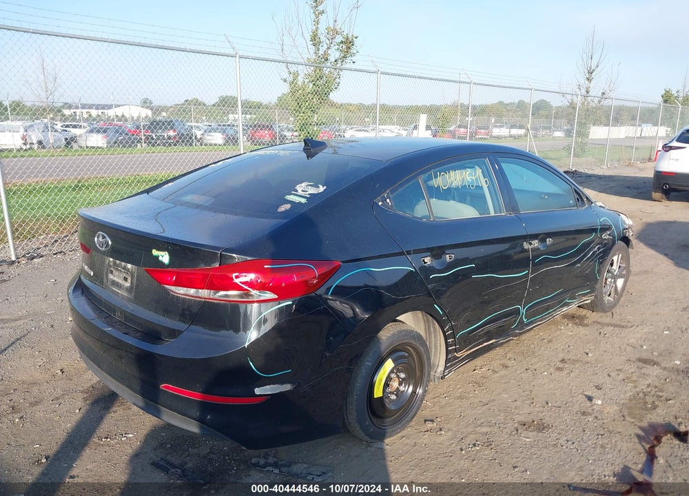 2018 HYUNDAI ELANTRA SEL VIN: 5NPD84LF6JH369385