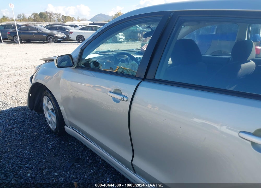 2003 TOYOTA MATRIX/XR VIN: 2T1KR32E93C095810