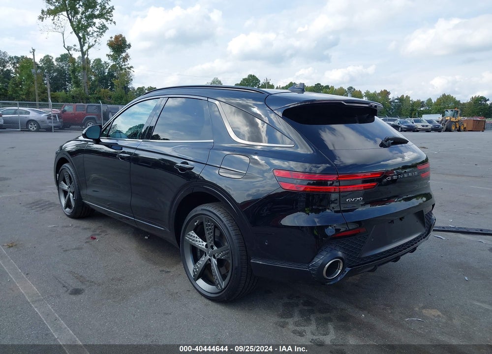 2024 GENESIS GV70 2.5T AWD VIN: 5NMMADTB8RH009383