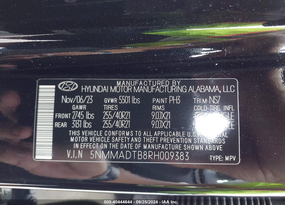 2024 GENESIS GV70 2.5T AWD VIN: 5NMMADTB8RH009383