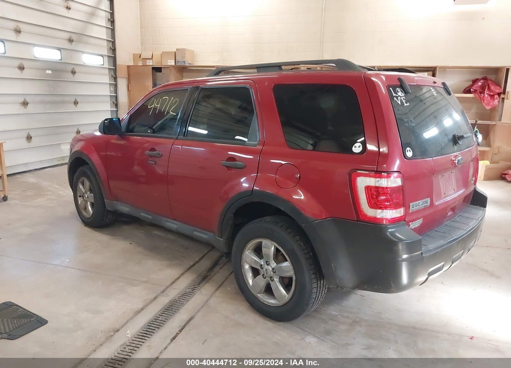 2010 FORD ESCAPE XLT VIN: 1FMCU9DG8AKB86398