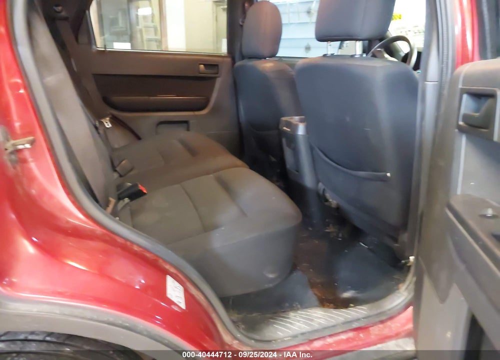2010 FORD ESCAPE XLT VIN: 1FMCU9DG8AKB86398