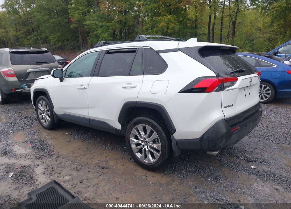 2023 TOYOTA RAV4 XLE PREMIUM VIN: 2T3A1RFV4PW389806