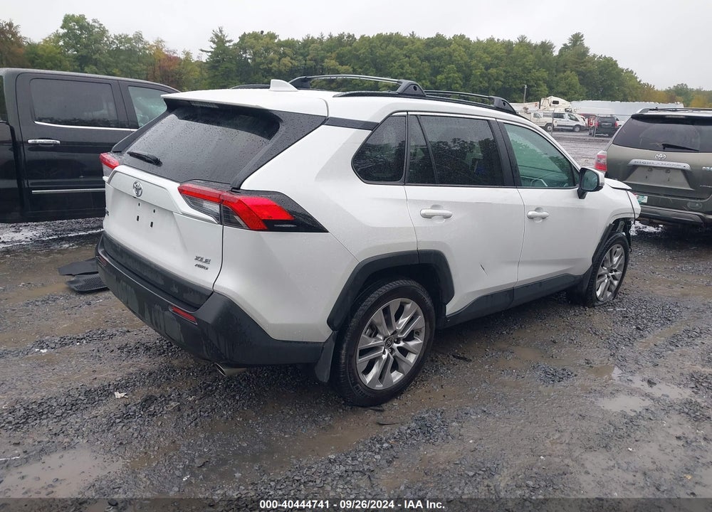 2023 TOYOTA RAV4 XLE PREMIUM VIN: 2T3A1RFV4PW389806