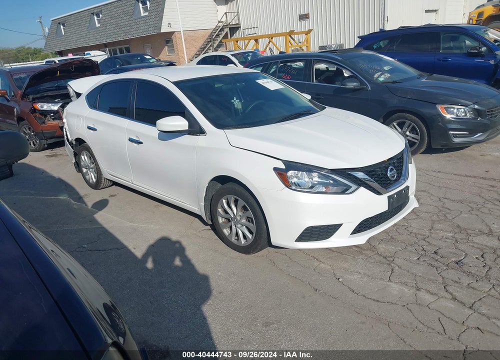 2018 NISSAN SENTRA SV VIN: 3N1AB7AP7JL632701