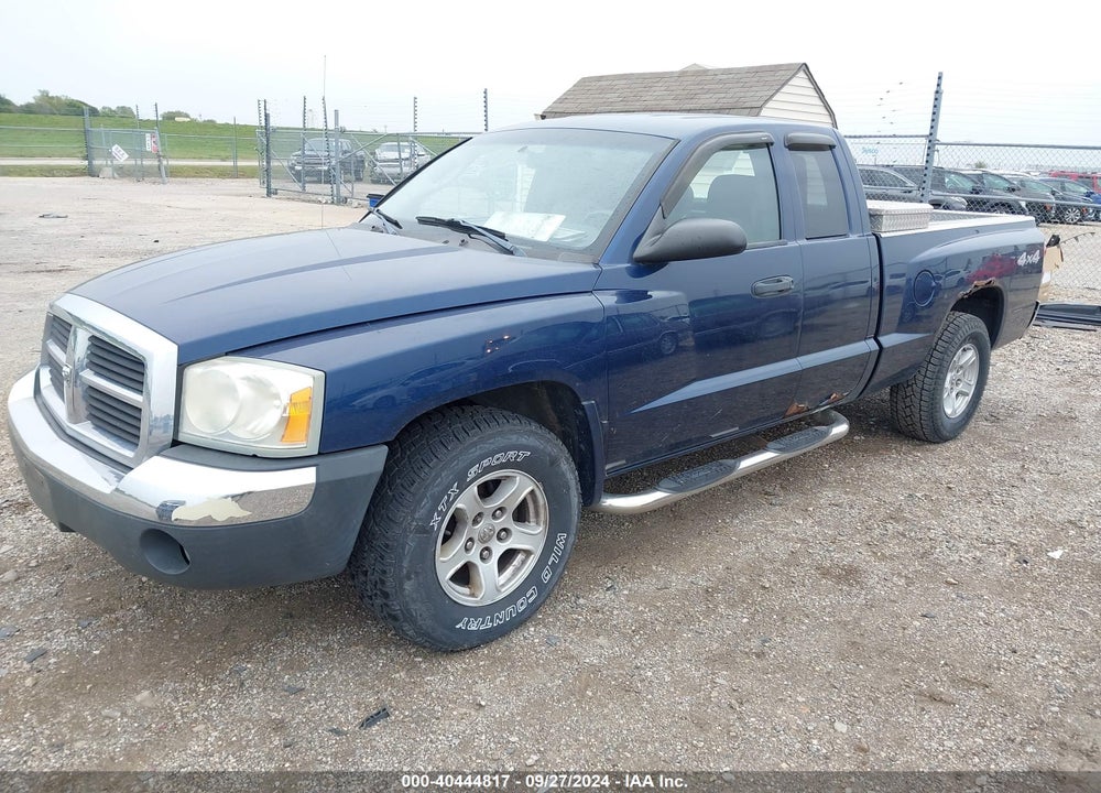 2005 DODGE DAKOTA SLT VIN: 1D7HW42K55S305857