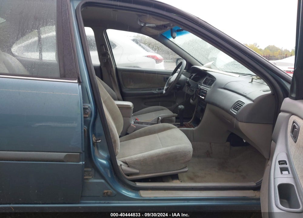 2001 NISSAN ALTIMA GXE VIN: 1N4DL01D21C126490