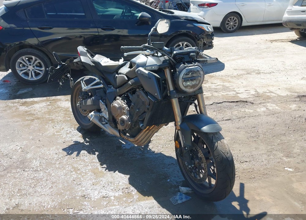 2023 HONDA CB650 RA VIN: MLHRH0253P5400542