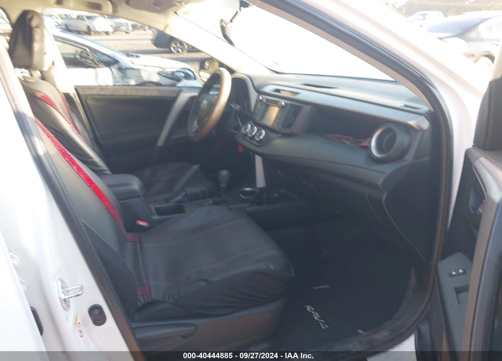 2016 TOYOTA RAV4 LE VIN: 2T3ZFREV7GW240439