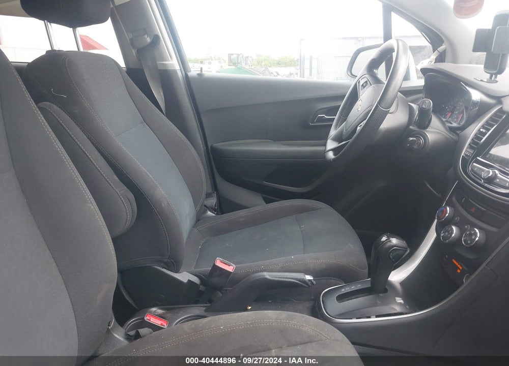 2019 CHEVROLET TRAX LS VIN: 3GNCJKSB7KL357547