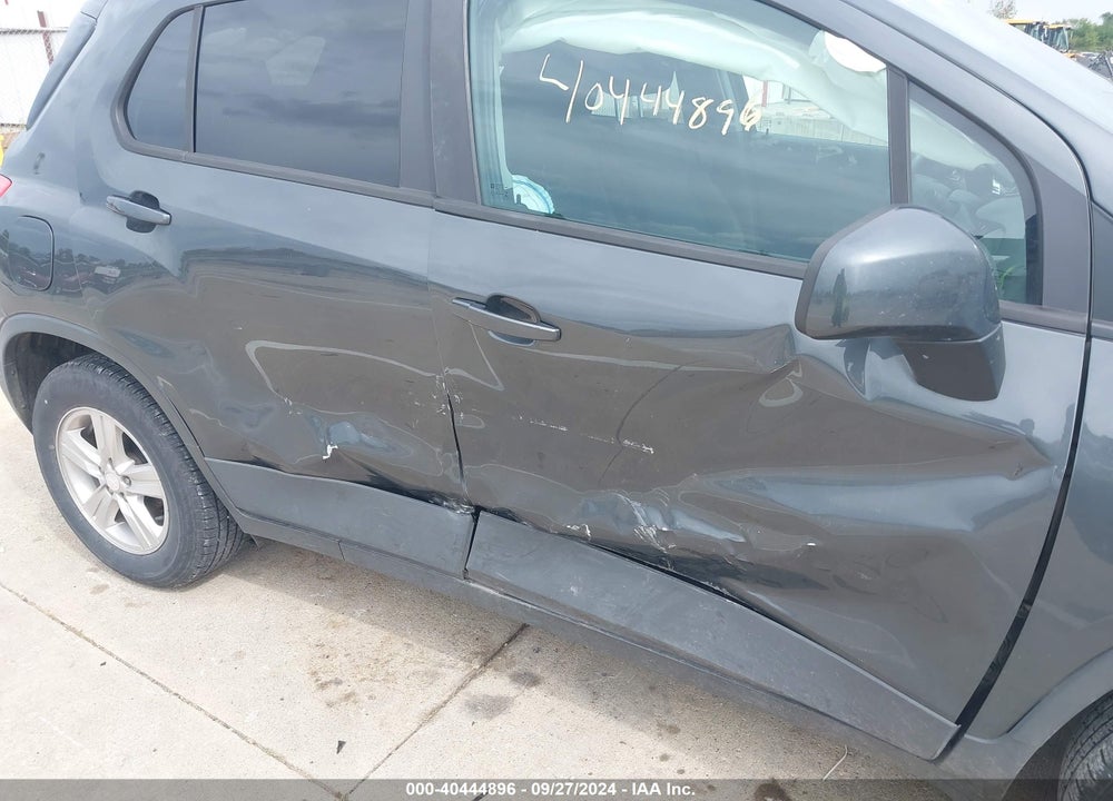 2019 CHEVROLET TRAX LS VIN: 3GNCJKSB7KL357547
