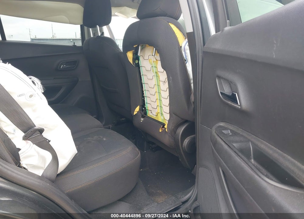 2019 CHEVROLET TRAX LS VIN: 3GNCJKSB7KL357547