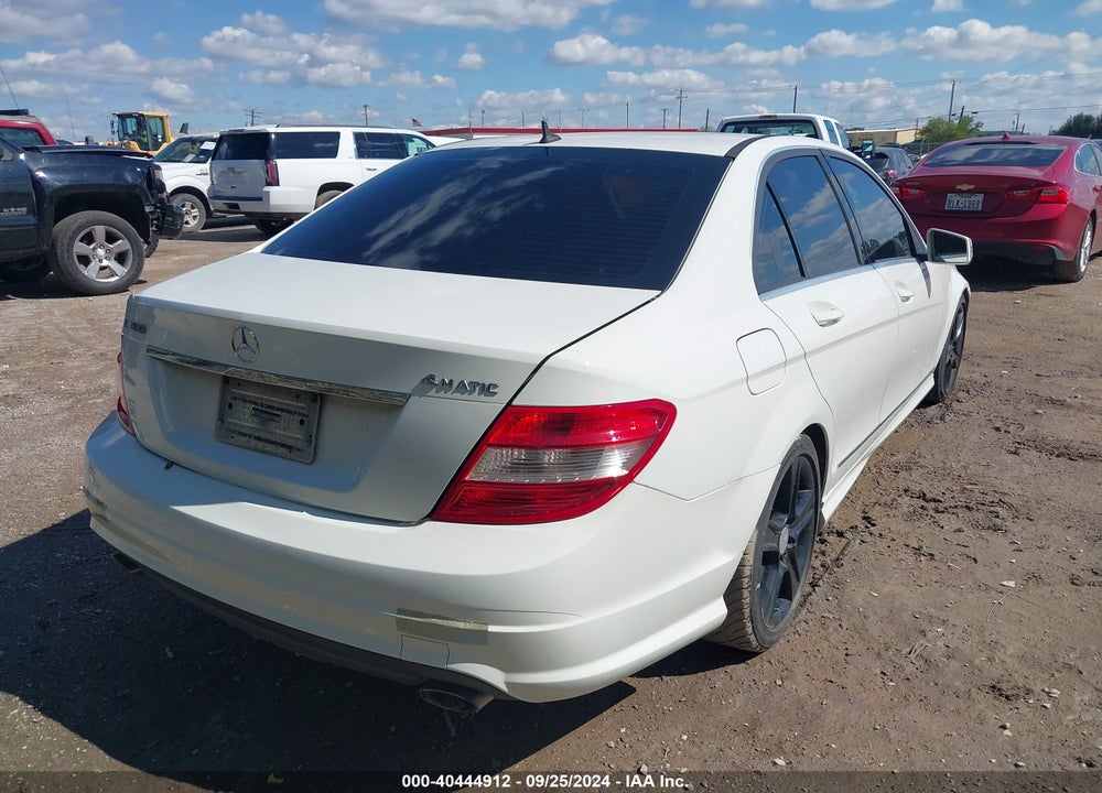 2011 MERCEDES-BENZ C 300 LUXURY 4MATIC/SPORT 4MATIC VIN: WDDGF8BB4BR183563