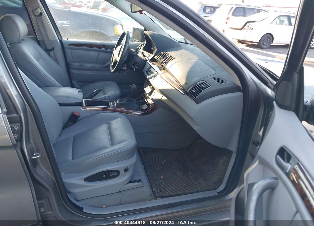 2005 BMW X5 4.4I VIN: 5UXFB53505LV17943