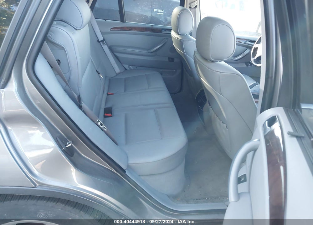 2005 BMW X5 4.4I VIN: 5UXFB53505LV17943