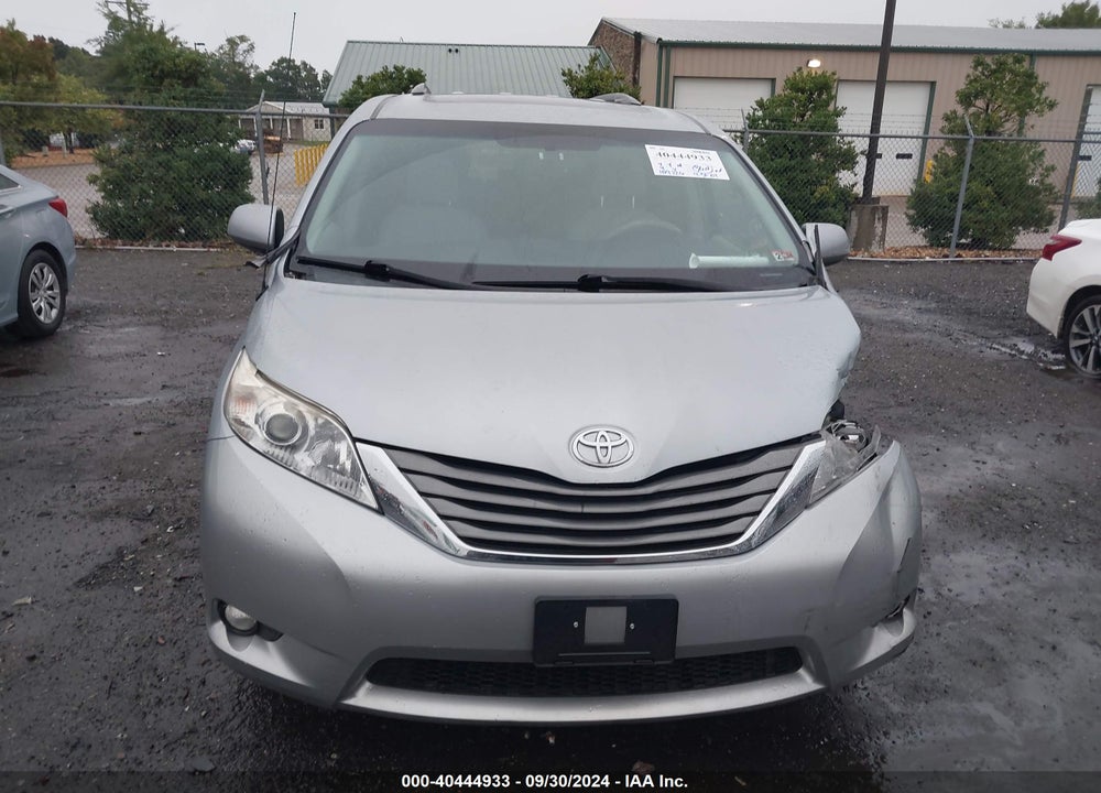 2014 TOYOTA SIENNA XLE V6 8 PASSENGER VIN: 5TDYK3DC6ES507797