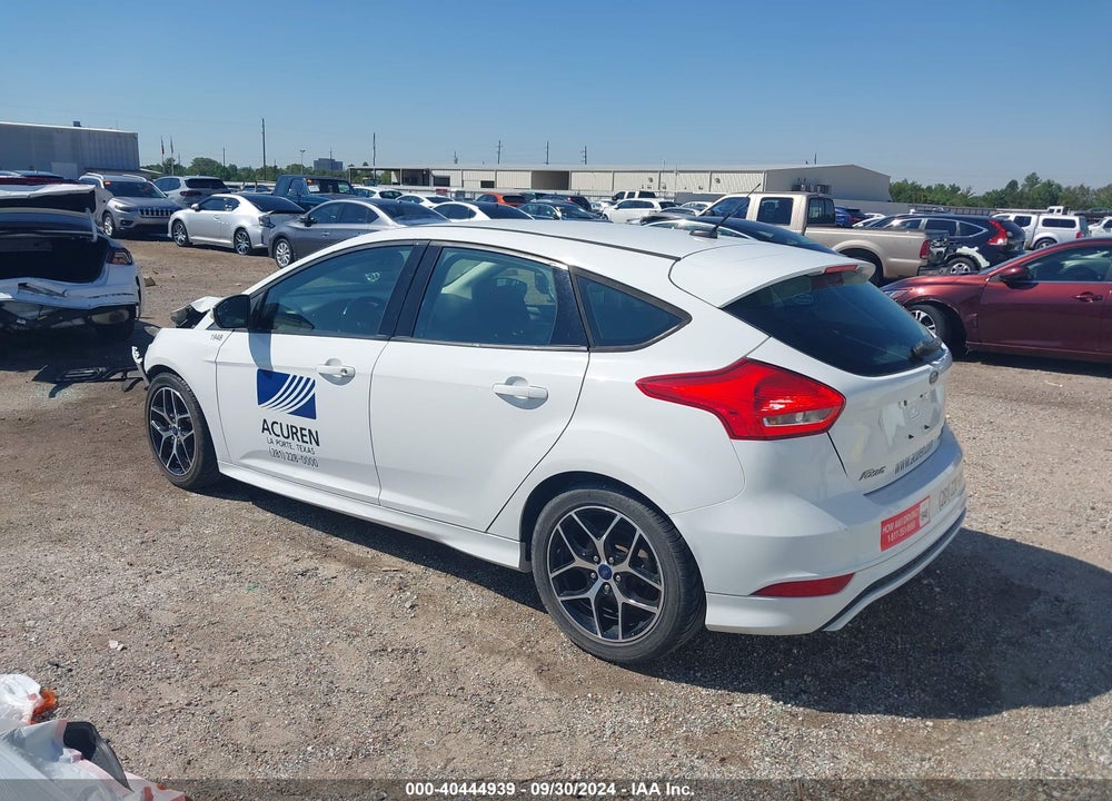 2016 FORD FOCUS SE VIN: 1FADP3K20GL369047