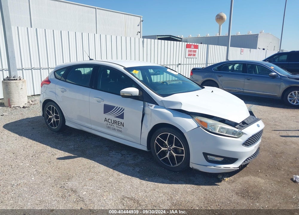 2016 FORD FOCUS SE VIN: 1FADP3K20GL369047