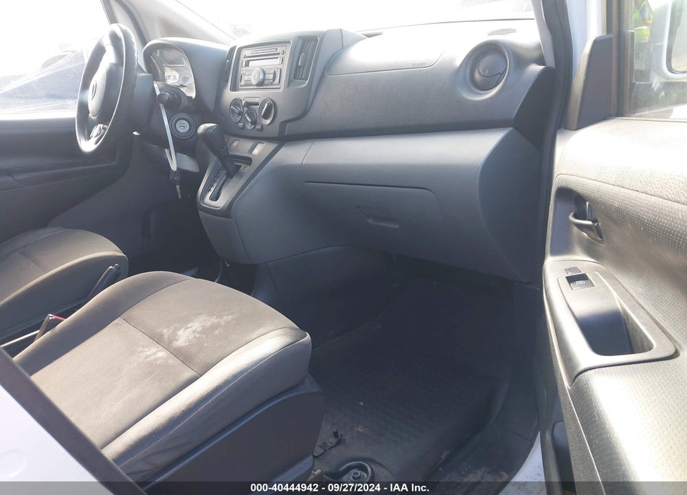 2017 NISSAN NV200 SV VIN: 3N6CM0KN7HK712386