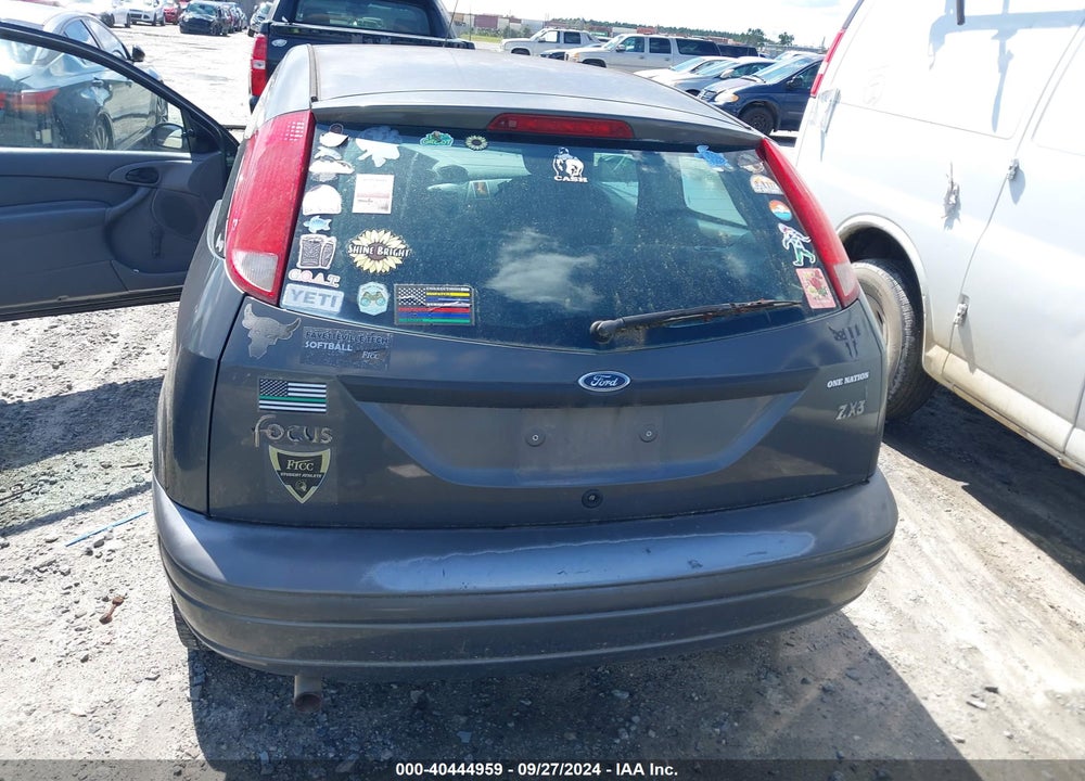 2004 FORD FOCUS ZX3 VIN: 3FAFP31Z74R117557