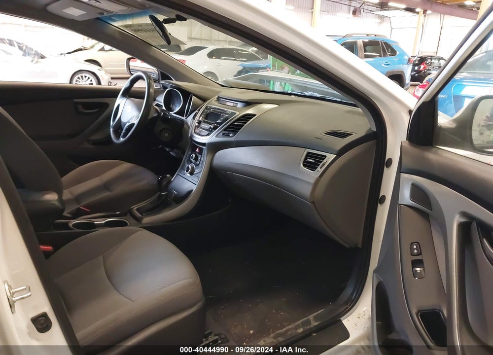 2016 HYUNDAI ELANTRA SE VIN: 5NPDH4AE4GH694362