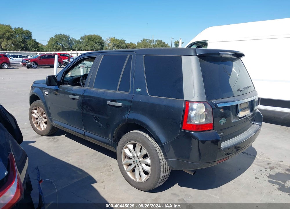 2011 LAND ROVER LR2 VIN: SALFR2BNXBH262190