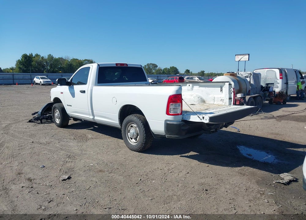 2022 RAM 2500 TRADESMAN REGULAR CAB 4X2 8' BOX VIN: 3C6MR4AJ9NG200388