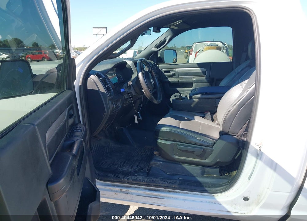 2022 RAM 2500 TRADESMAN REGULAR CAB 4X2 8' BOX VIN: 3C6MR4AJ9NG200388