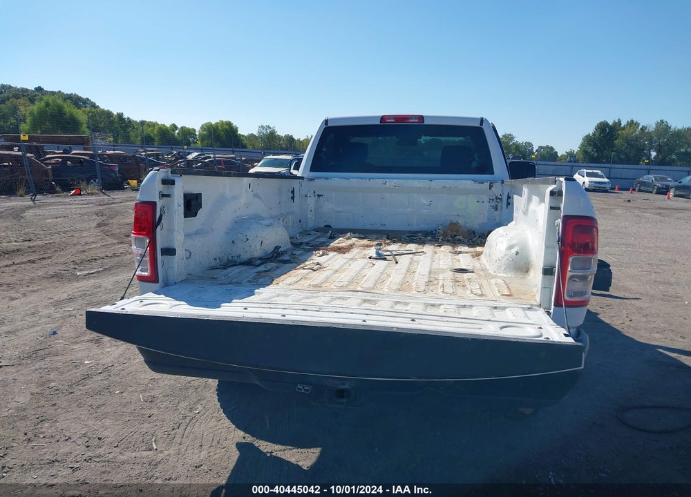 2022 RAM 2500 TRADESMAN REGULAR CAB 4X2 8' BOX VIN: 3C6MR4AJ9NG200388