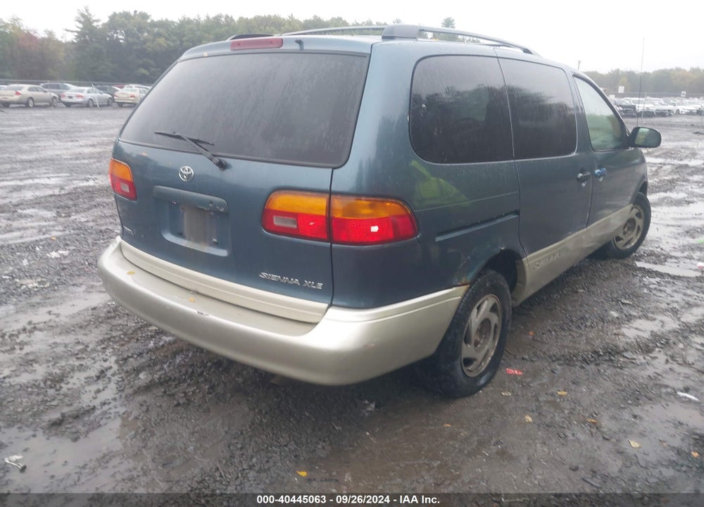 2000 TOYOTA SIENNA XLE VIN: 4T3ZF13C7YU234838
